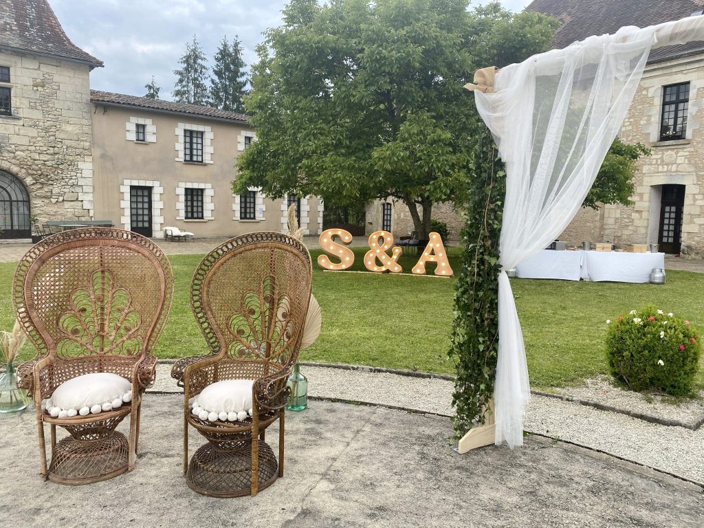 Mariage lettre géante